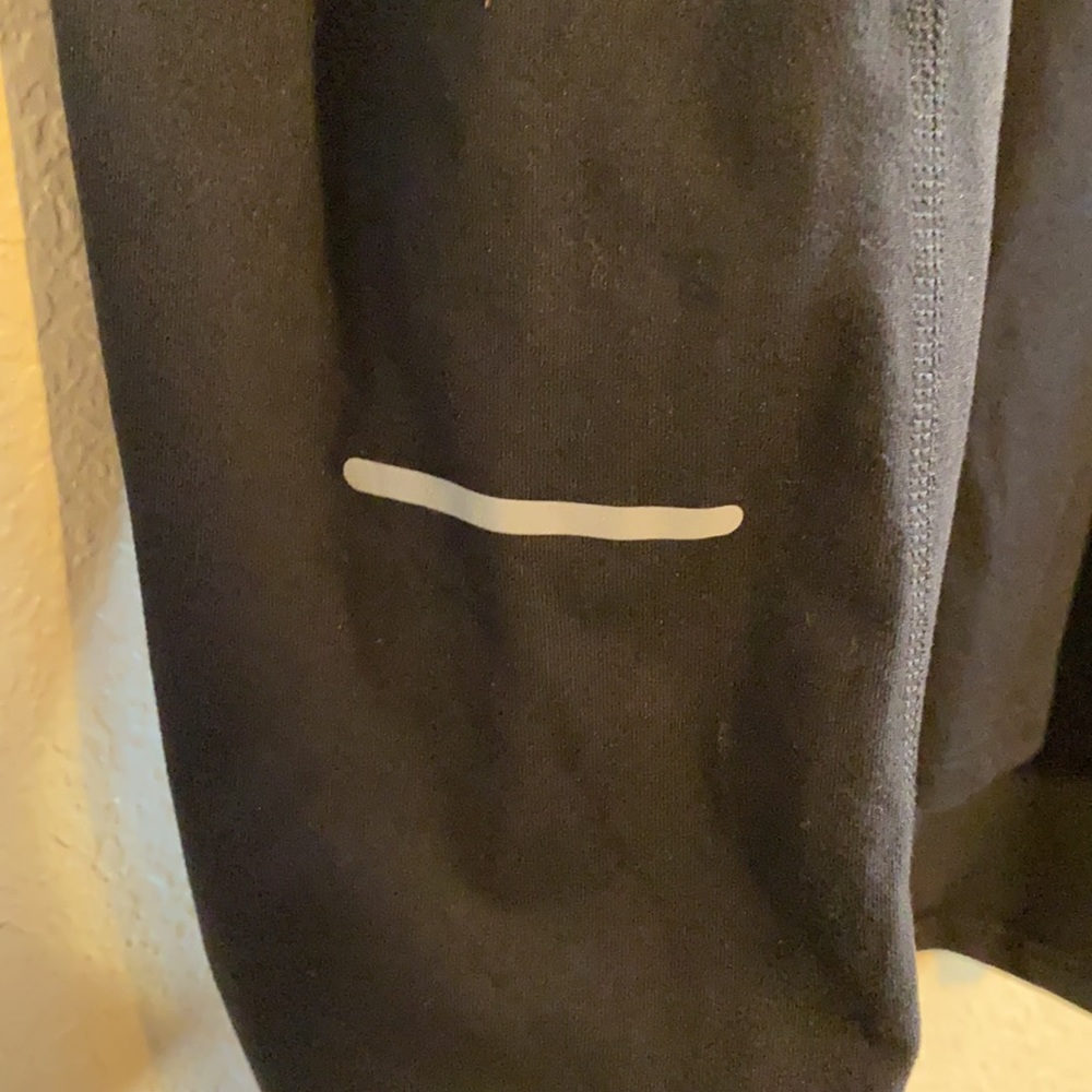 Nike Pull Over - image 3